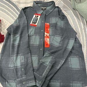 32 degree heat button up